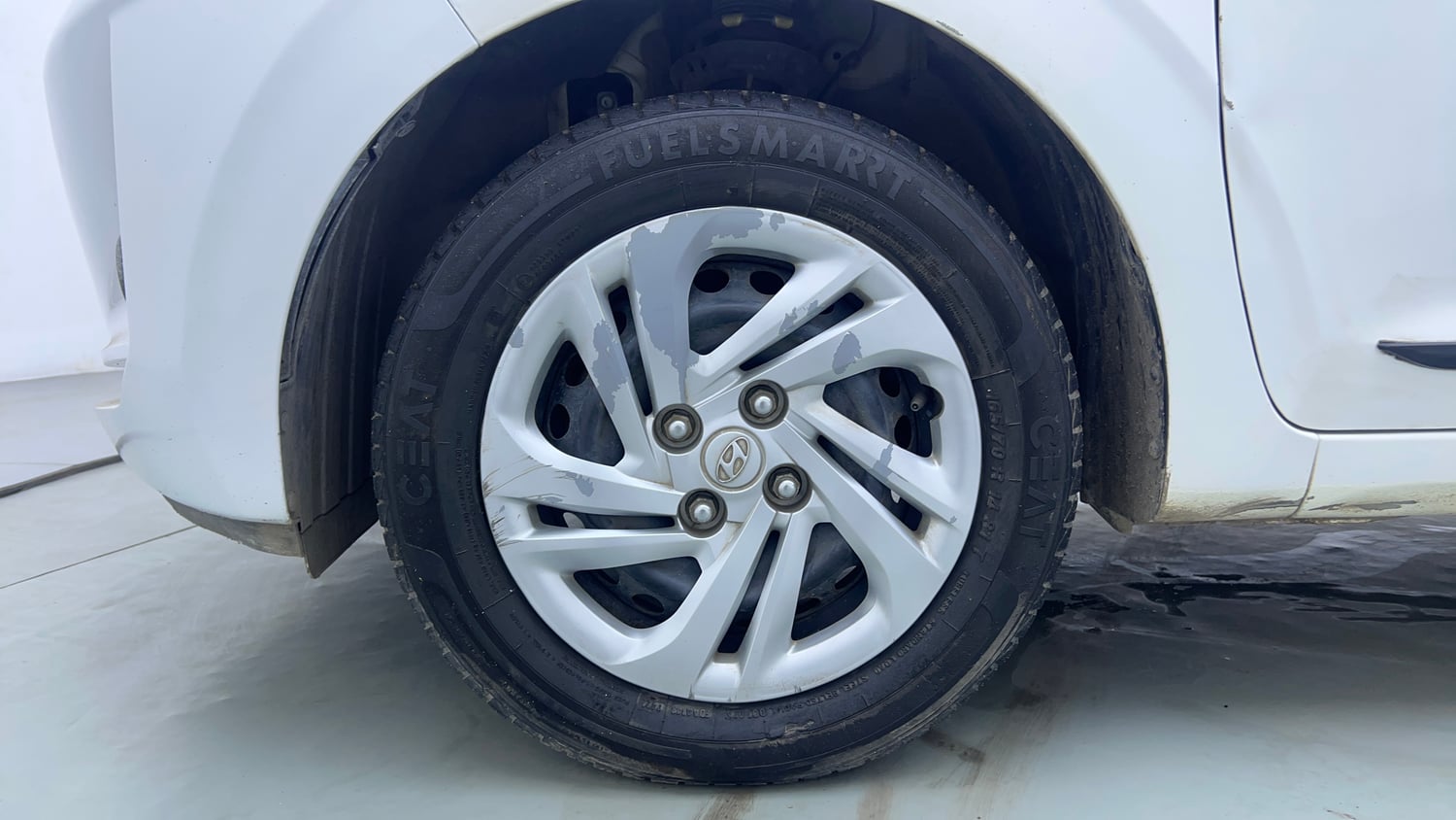 Used 2022 Hyundai Grand i10 Nios Magna 1.2 Kappa VTVT CNG Cng Manual tyres LEFT FRONT TYRE RIM VIEW
