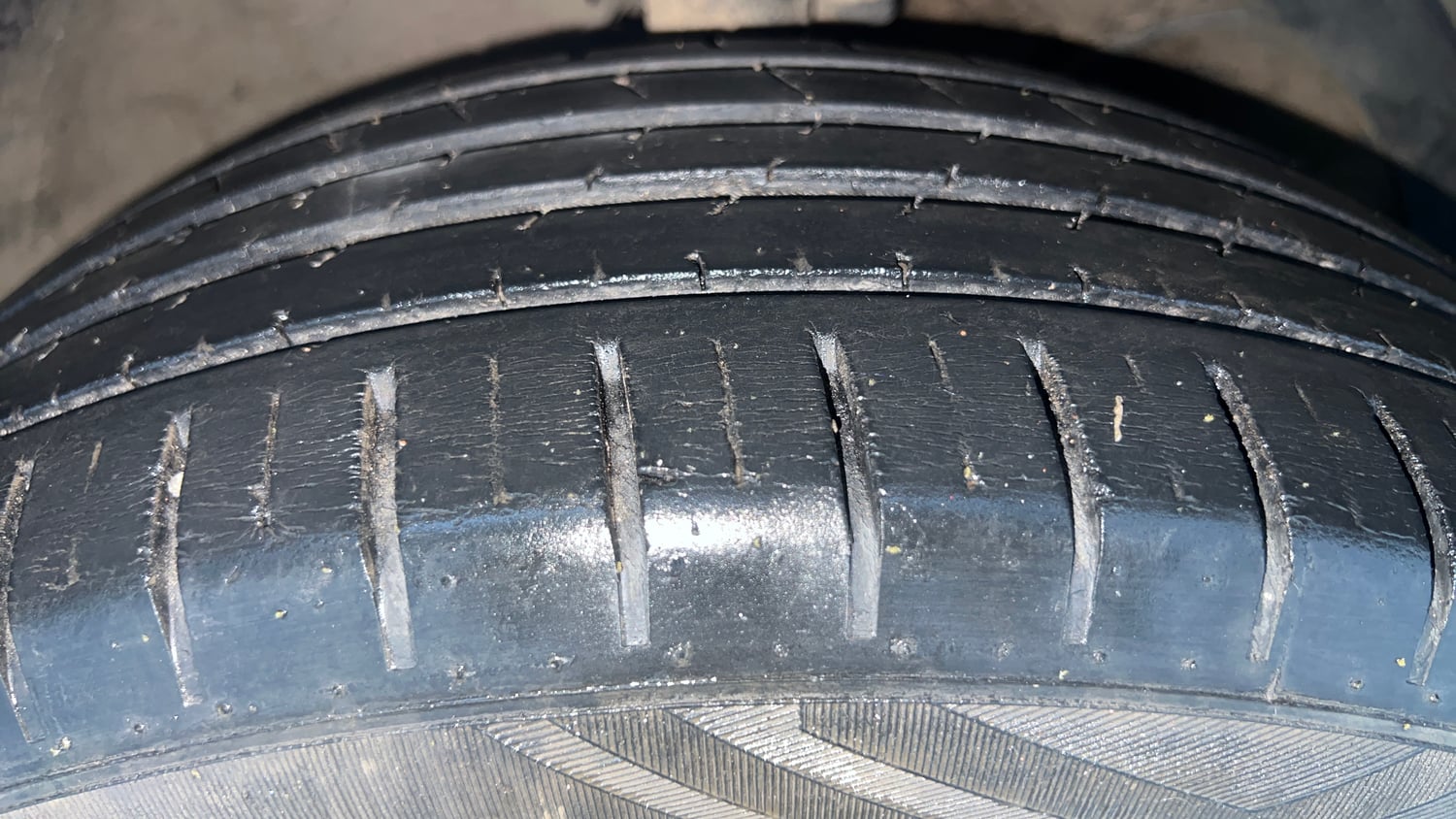 Used 2022 Maruti Suzuki Baleno Alpha MT Petrol Manual tyres RIGHT FRONT TYRE TREAD VIEW