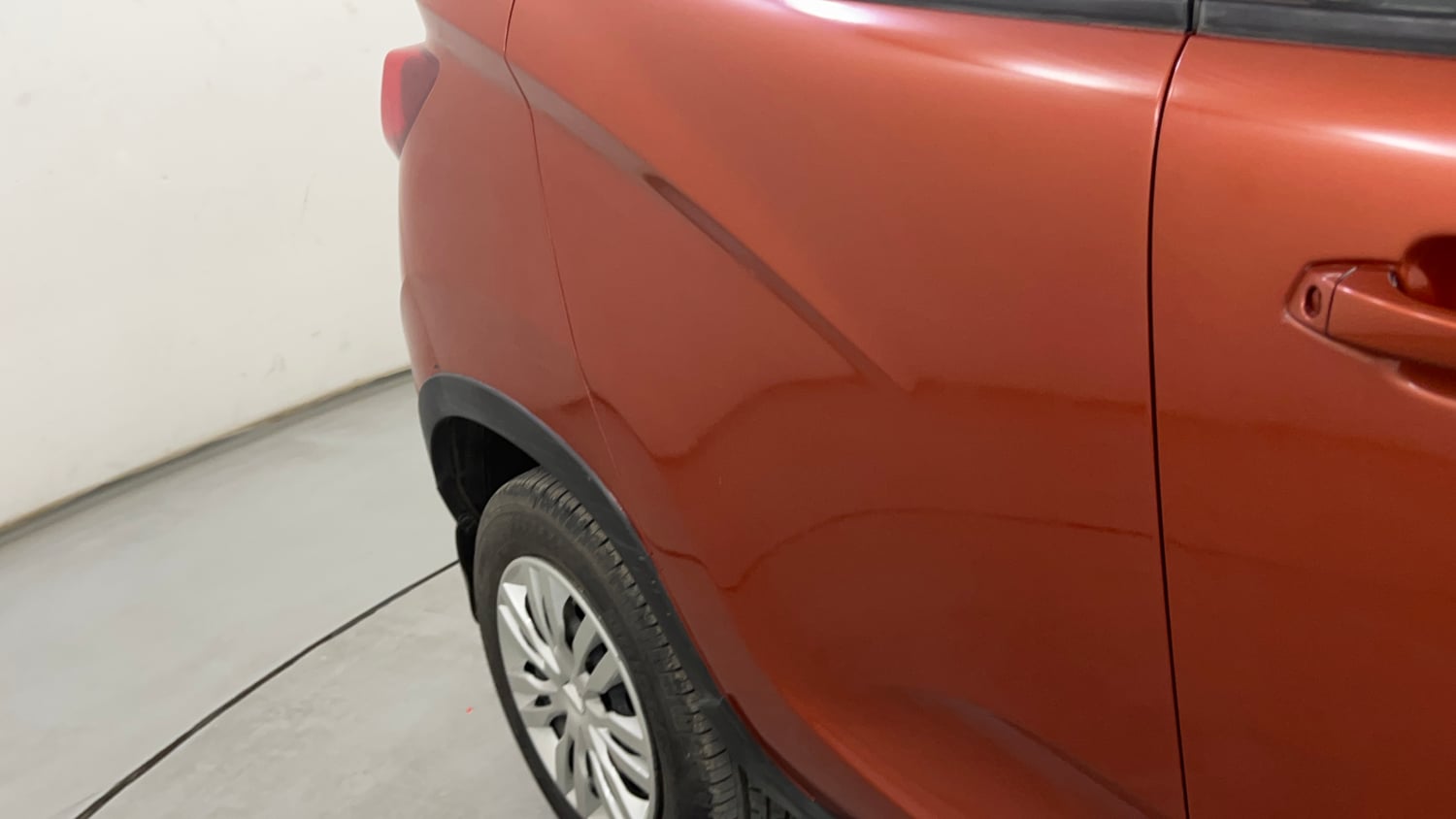Used 2016 Mahindra KUV100 K4 5 STR Petrol Manual dents MINOR SCRATCH