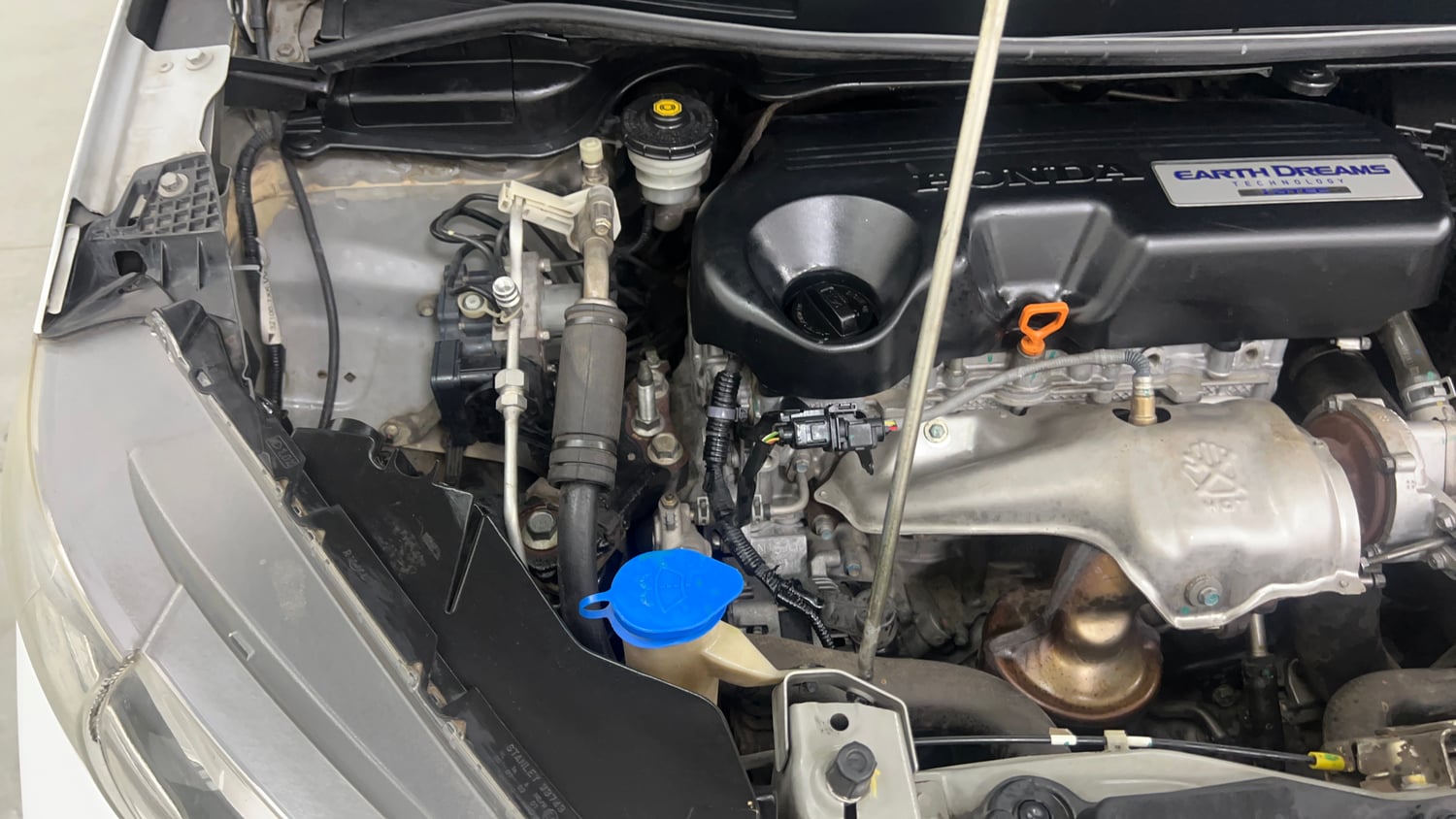 Used 2019 Honda WR-V VX MT Diesel Diesel Manual engine ENGINE RIGHT SIDE VIEW