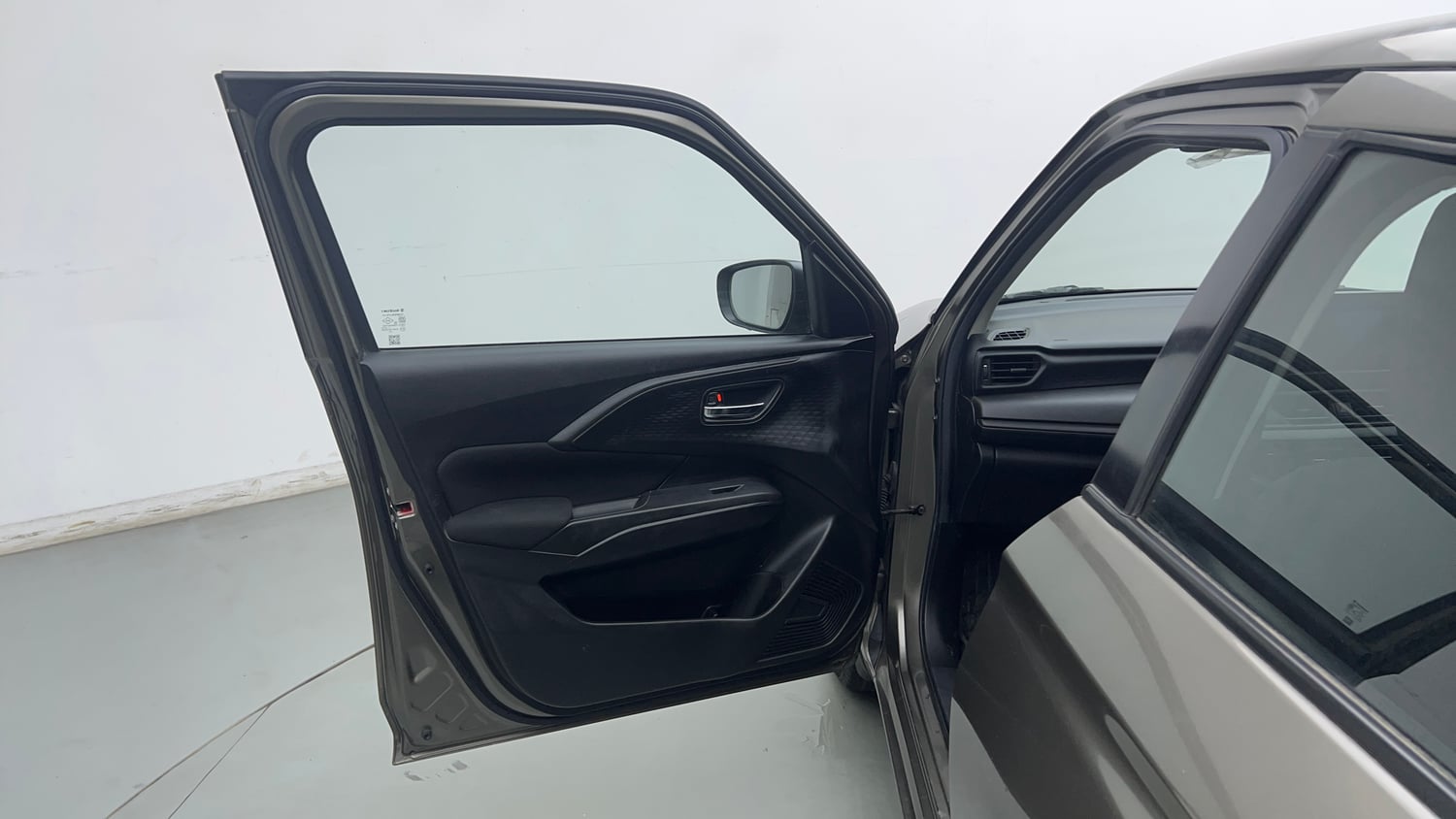 Used 2025 Maruti Suzuki Swift VXi Petrol Manual interior LEFT FRONT DOOR OPEN VIEW