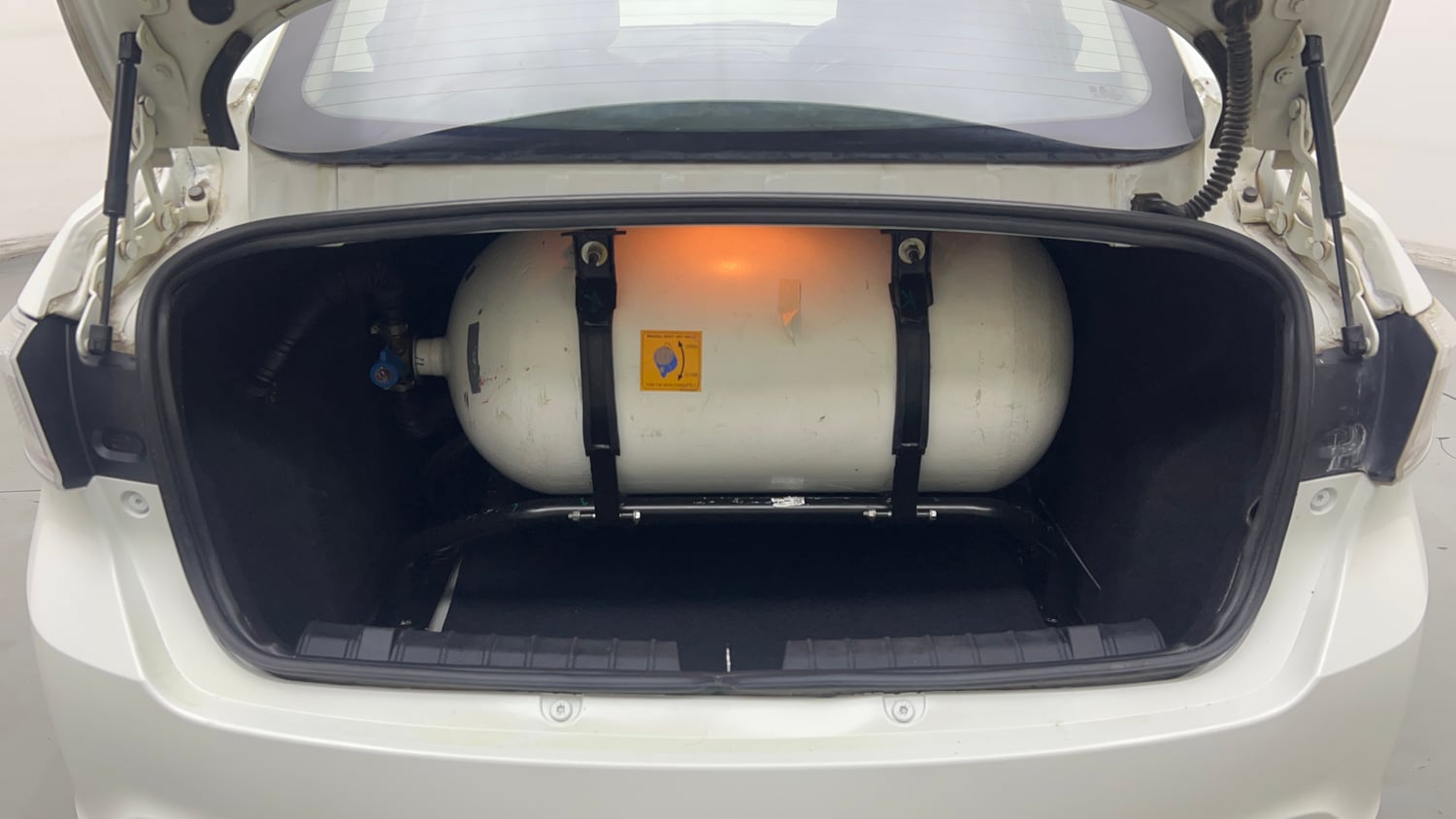 Used 2022 Tata Tigor XZ Plus CNG Cng Manual interior DICKY INSIDE VIEW