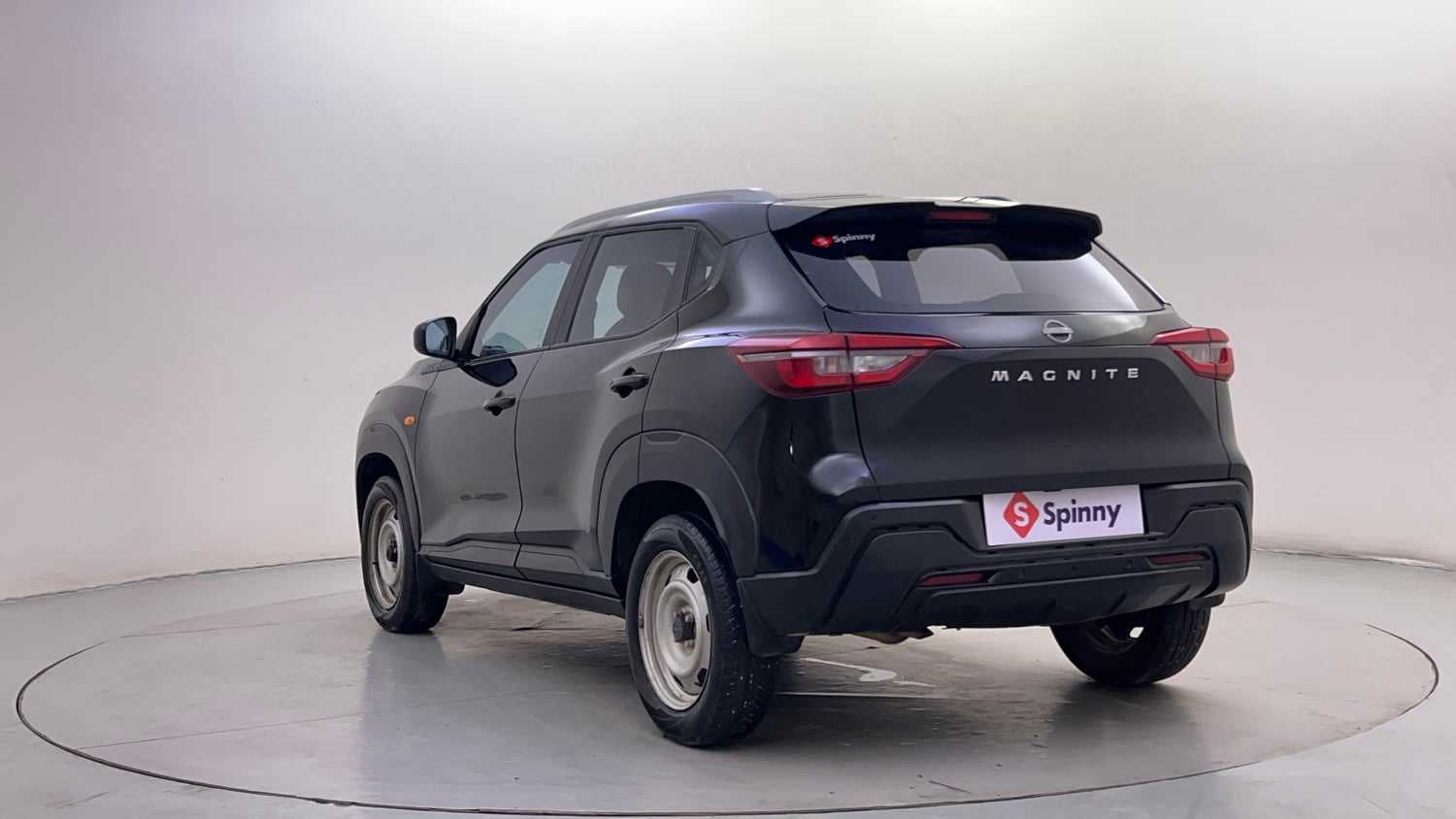 Used 2024 Nissan Magnite XE Petrol Manual exterior LEFT REAR CORNER VIEW