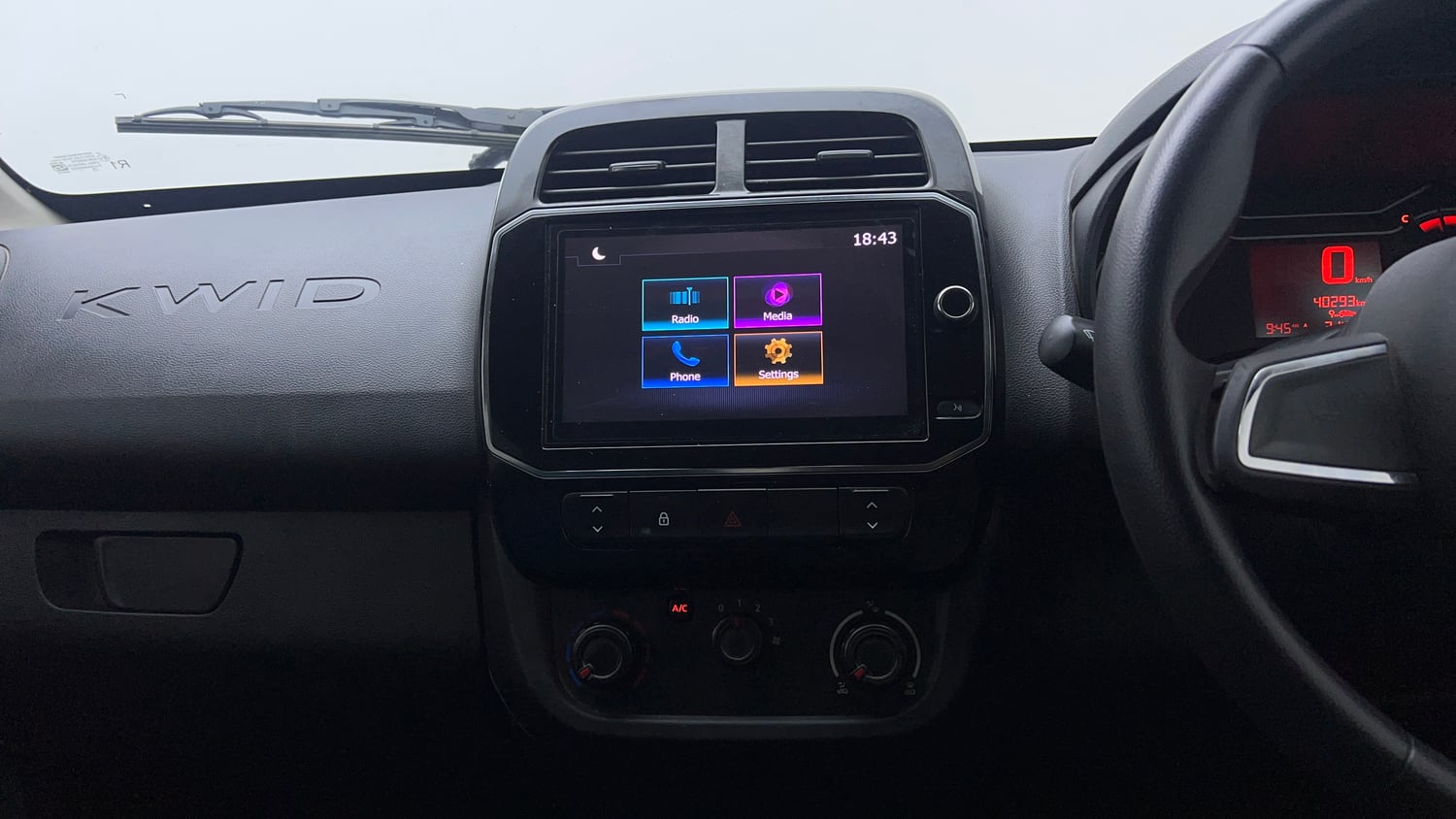 Used 2020 Renault Kwid Neotech RXL Petrol Manual top_features Integrated (in-dash) music system