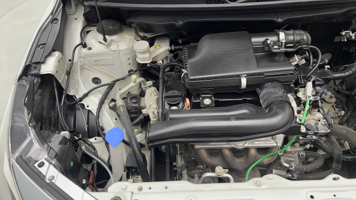 Used 2024 Maruti Suzuki Baleno Alpha MT Petrol Manual engine ENGINE RIGHT SIDE VIEW