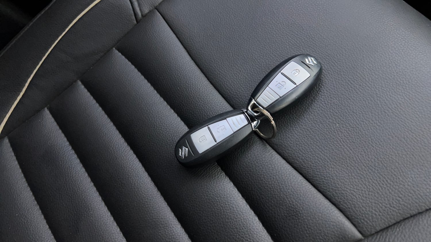 Used 2016 Maruti Suzuki S-Cross Zeta 1.3 Diesel Manual extra CAR KEY VIEW