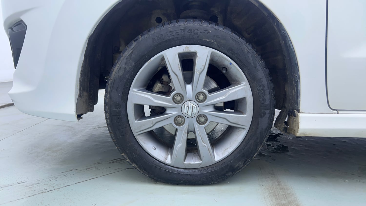 Used 2017 Maruti Suzuki Wagon R VXI+ Petrol Manual tyres LEFT FRONT TYRE RIM VIEW