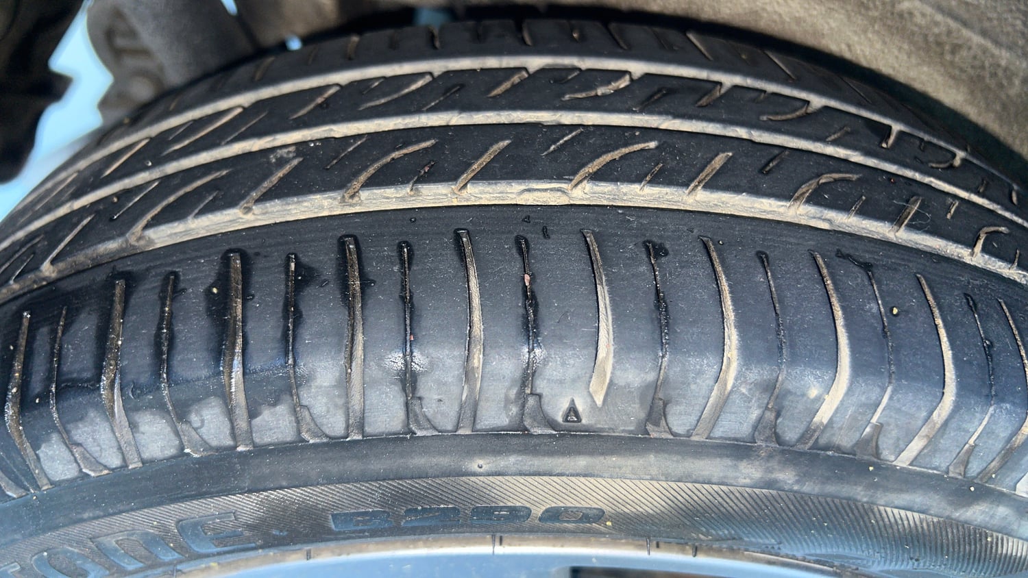 Used 2017 Maruti Suzuki Wagon R VXI+ Petrol Manual tyres RIGHT REAR TYRE TREAD VIEW