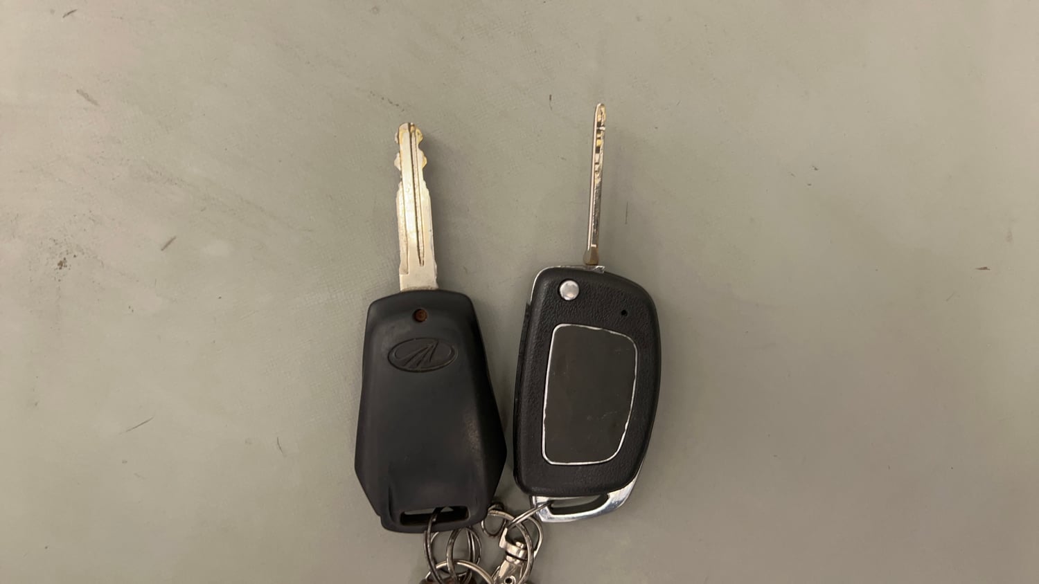 Used 2016 Mahindra KUV100 K4 5 STR Petrol Manual extra CAR KEY VIEW