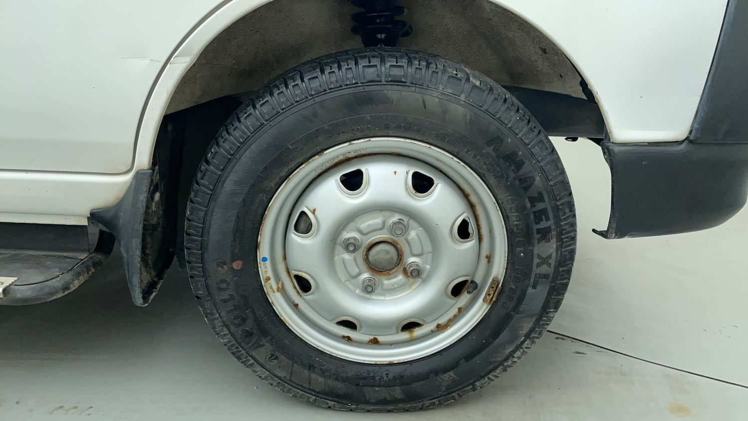 Used 2021 Maruti Suzuki Eeco 5 STR WITH A/C+HTR Petrol Manual tyres RIGHT FRONT TYRE RIM VIEW
