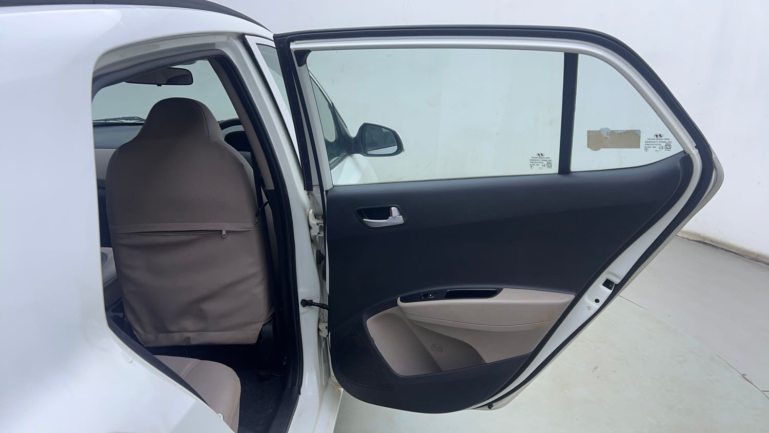 Used 2017 Hyundai Grand i10 Sportz (O) 1.2 Kappa VTVT Petrol Manual interior RIGHT REAR DOOR OPEN VIEW