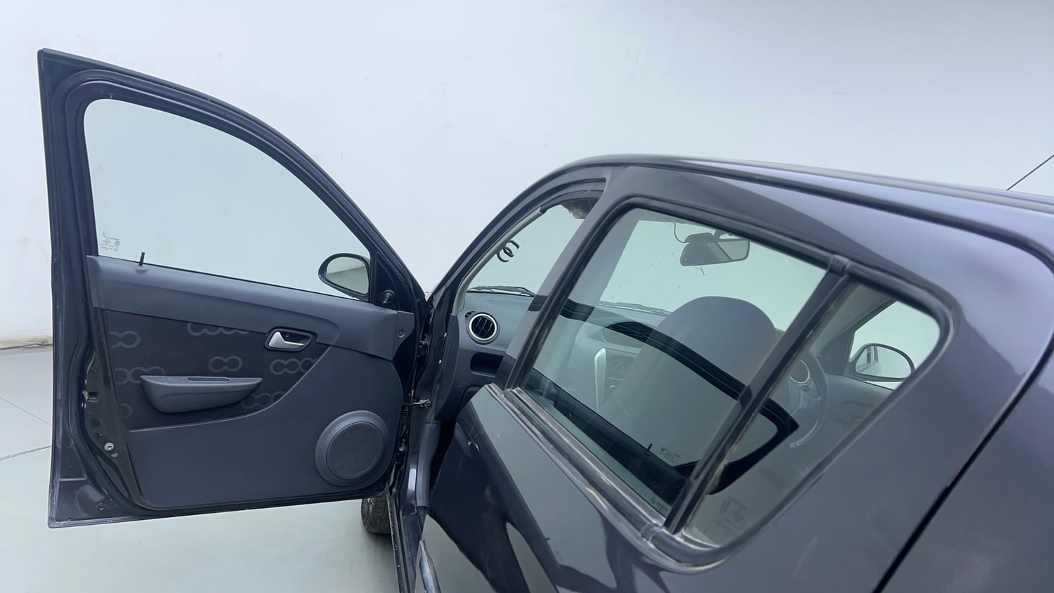 Used 2014 Maruti Suzuki Alto 800 Vxi Petrol Manual interior LEFT FRONT DOOR OPEN VIEW