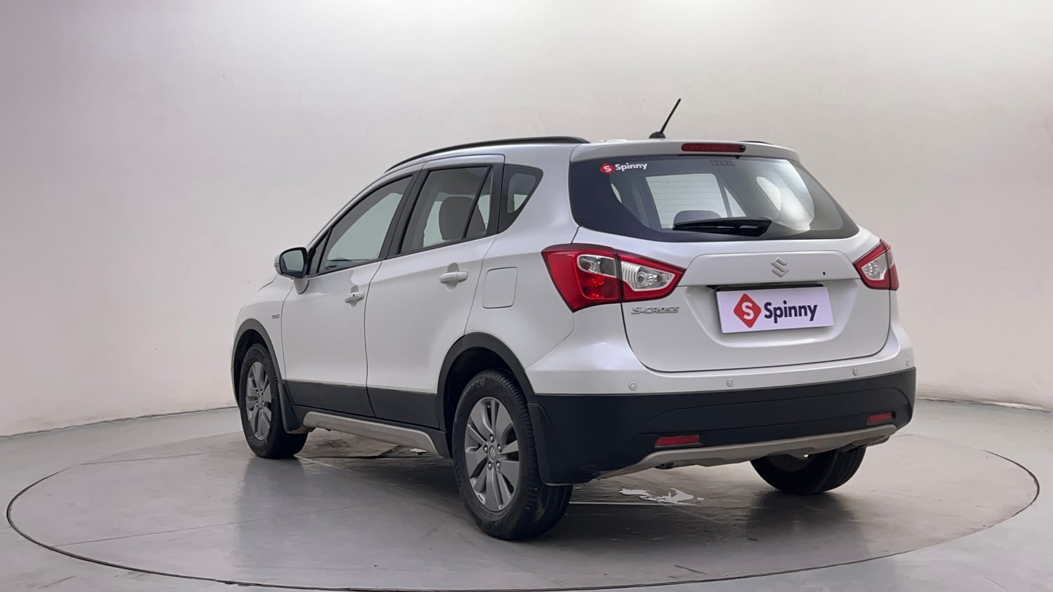 Used 2016 Maruti Suzuki S-Cross Zeta 1.3 Diesel Manual exterior LEFT REAR CORNER VIEW