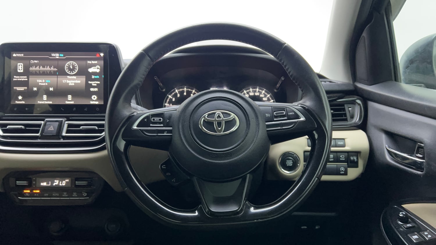 Used 2022 Toyota Glanza V AMT Petrol Automatic interior STEERING VIEW