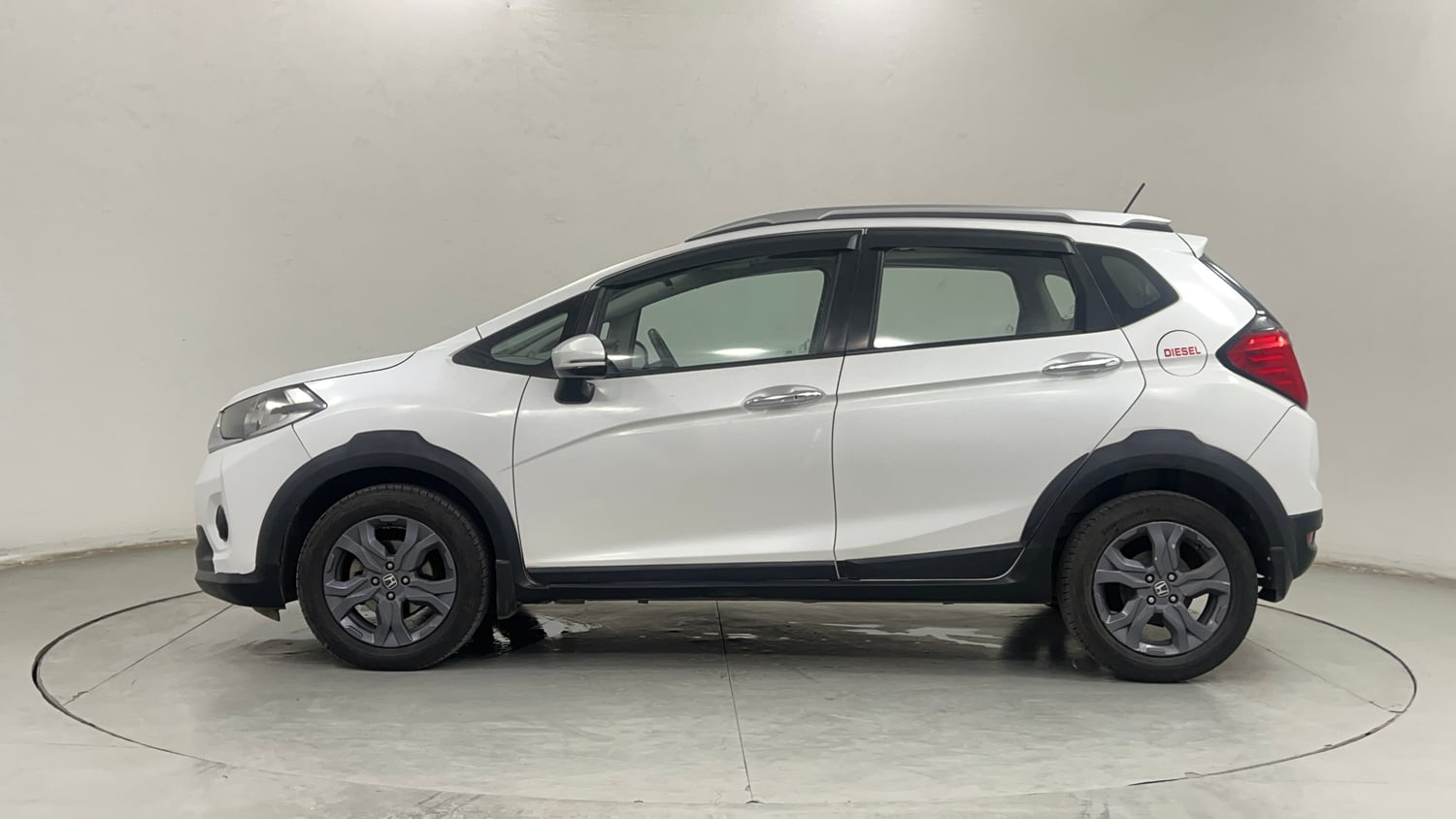 Used 2019 Honda WR-V VX MT Diesel Diesel Manual exterior LEFT SIDE VIEW