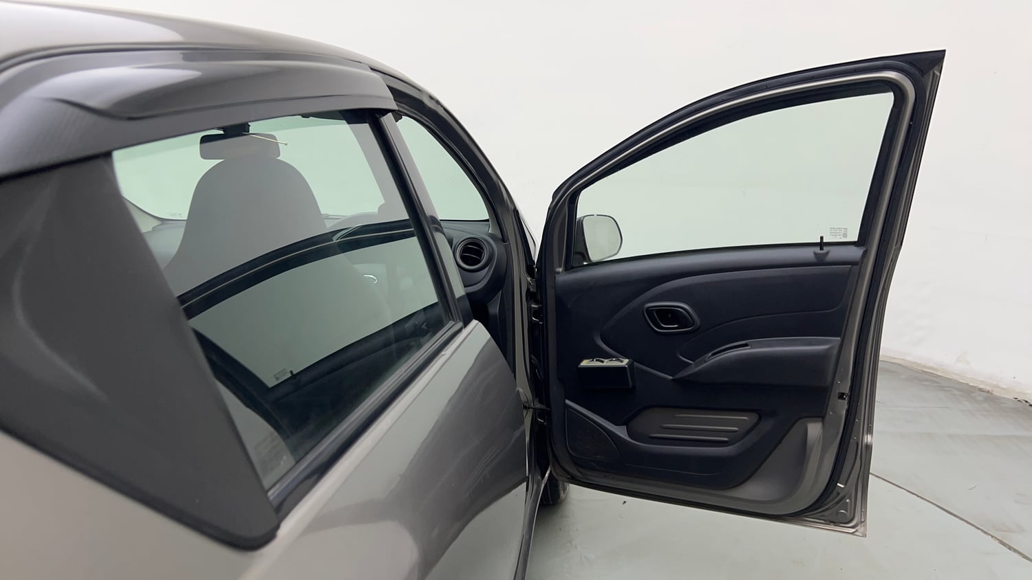 Used 2018 Datsun Redi-GO A Petrol Manual interior RIGHT FRONT DOOR OPEN VIEW