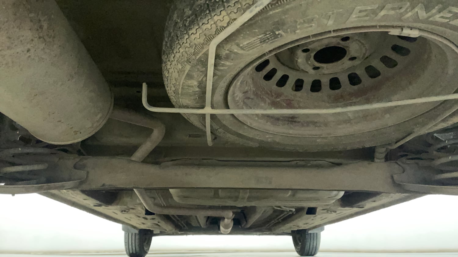 Used 2019 Renault Triber RXZ Petrol Manual extra REAR UNDERBODY VIEW (TAKEN FROM REAR)