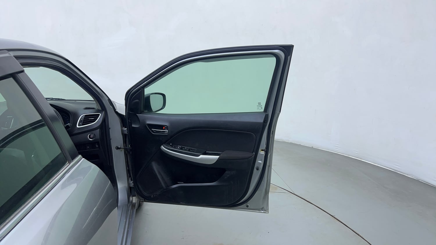 Used 2017 Maruti Suzuki Baleno Zeta 1.3 Diesel Manual interior RIGHT FRONT DOOR OPEN VIEW