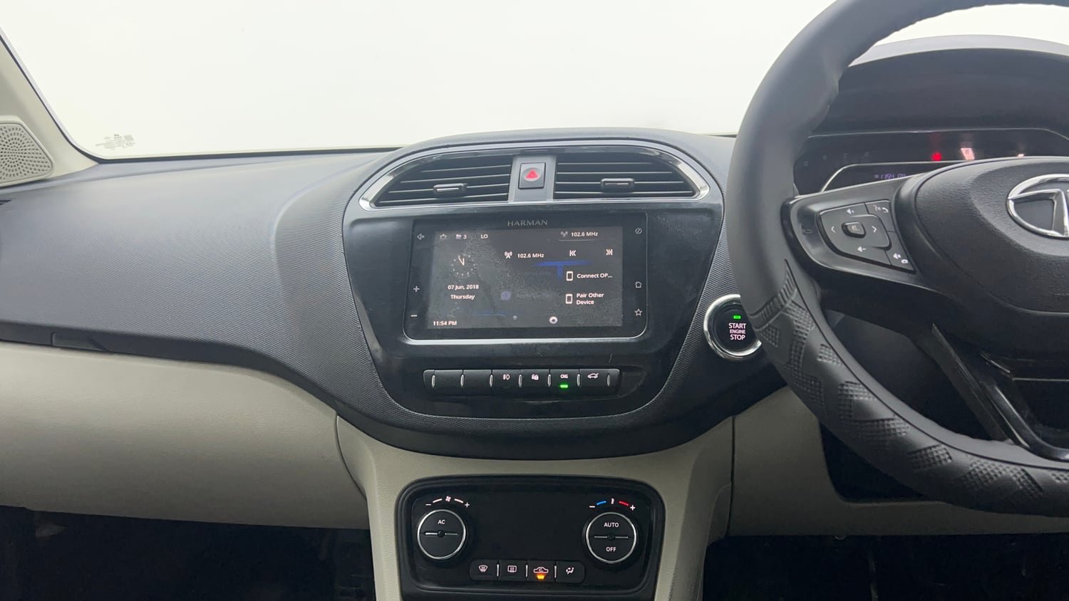 Used 2022 Tata Tigor XZ Plus CNG Cng Manual interior MUSIC SYSTEM & AC CONTROL VIEW