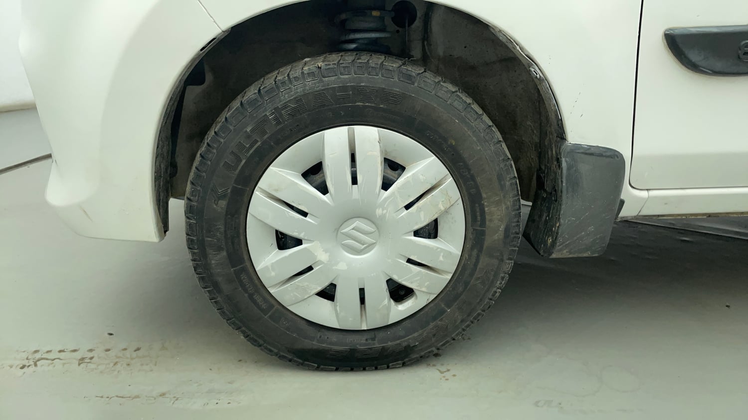Used 2019 Maruti Suzuki Alto 800 LXi Petrol Manual tyres LEFT FRONT TYRE RIM VIEW
