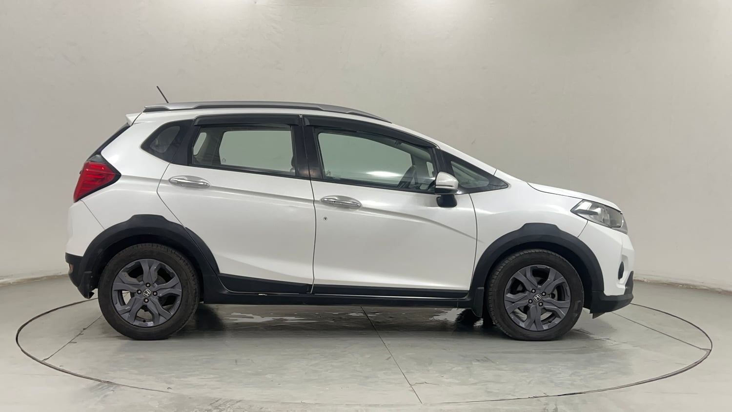 Used 2019 Honda WR-V VX MT Diesel Diesel Manual exterior RIGHT SIDE VIEW