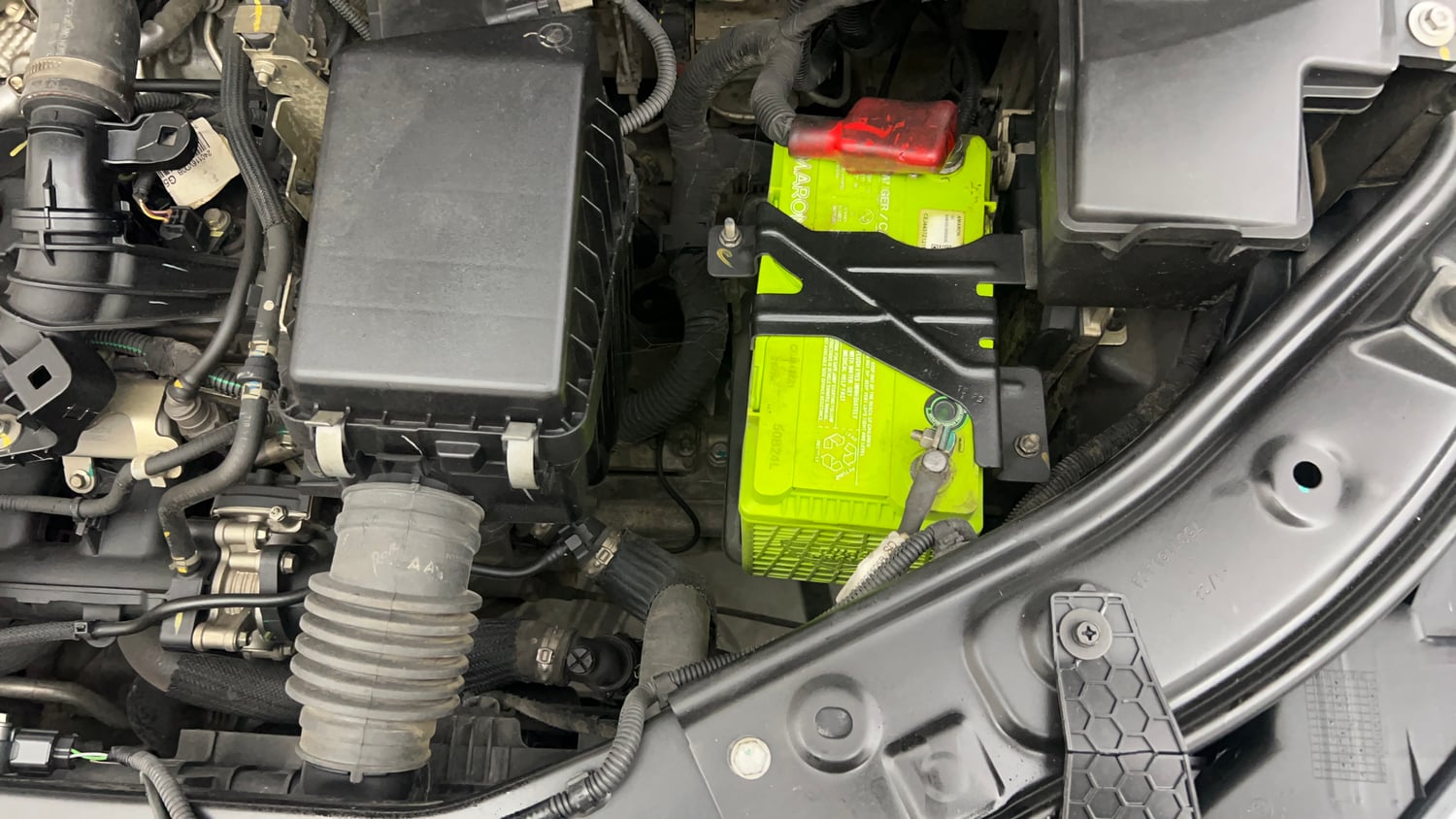 Used 2023 Nissan Magnite XV Premium Turbo Petrol Manual engine ENGINE LEFT SIDE VIEW