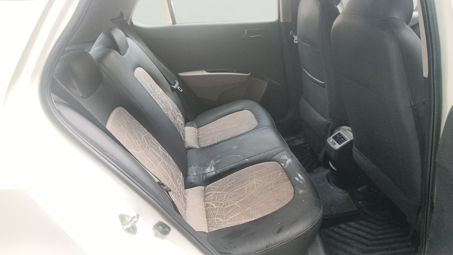 Used 2016 Hyundai Grand i10 Magna 1.2 Kappa VTVT Petrol Manual interior RIGHT SIDE REAR DOOR CABIN VIEW