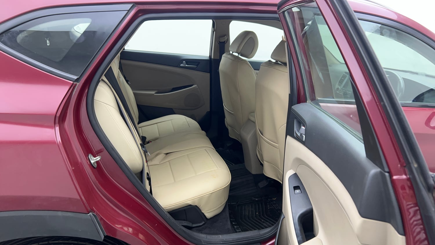 Used 2017 Hyundai Tucson 2WD MT Petrol Petrol Manual interior RIGHT SIDE REAR DOOR CABIN VIEW