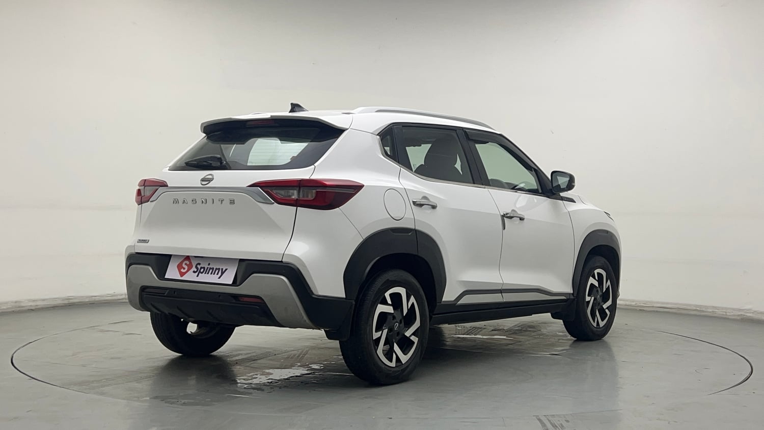 Used 2022 Nissan Magnite XV Turbo Petrol Manual exterior RIGHT REAR CORNER VIEW