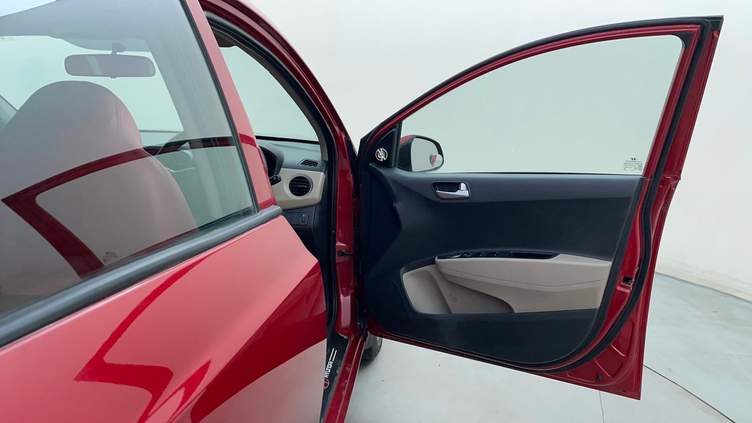 Used 2018 Hyundai Grand i10 Sportz AT 1.2 Kappa VTVT Petrol Automatic interior RIGHT FRONT DOOR OPEN VIEW