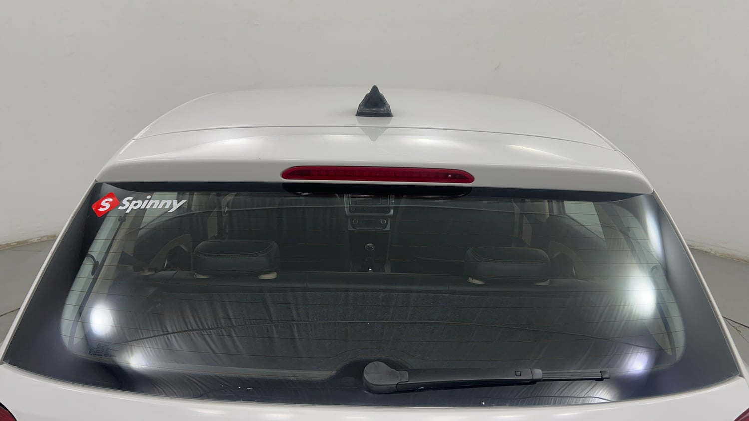 Used 2015 Volkswagen Polo Highline1.2L (P) Petrol Manual exterior BACK WINDSHIELD VIEW