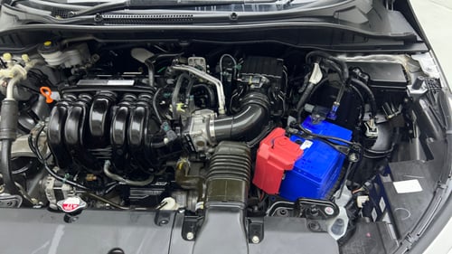 Used 2022 Honda City V CVT Petrol Petrol Automatic engine ENGINE LEFT SIDE VIEW