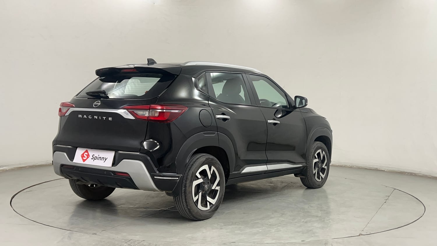 Used 2023 Nissan Magnite XV Petrol Manual exterior RIGHT REAR CORNER VIEW