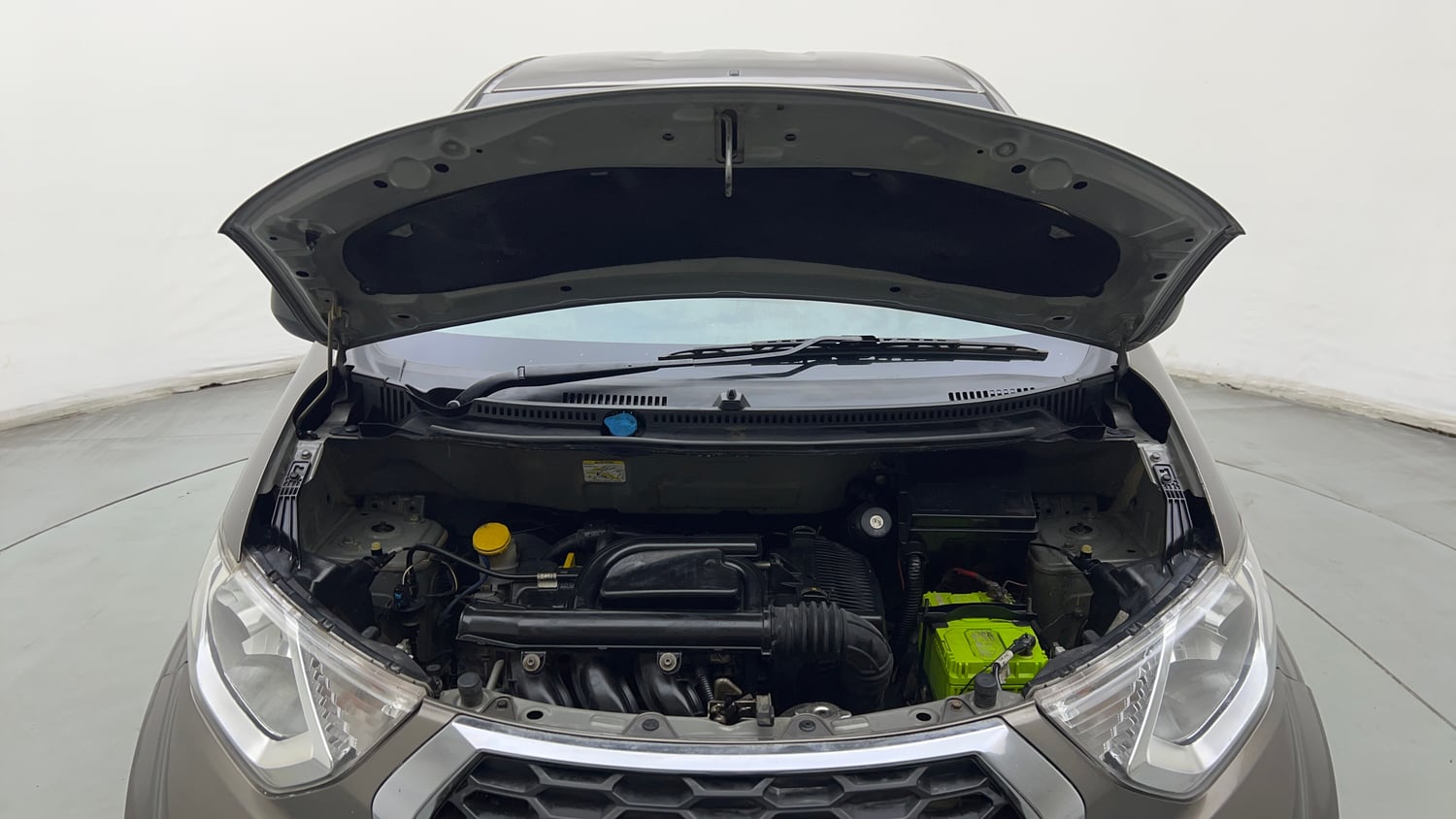 Used 2018 Datsun Redi-GO A Petrol Manual engine ENGINE & BONNET OPEN FRONT VIEW