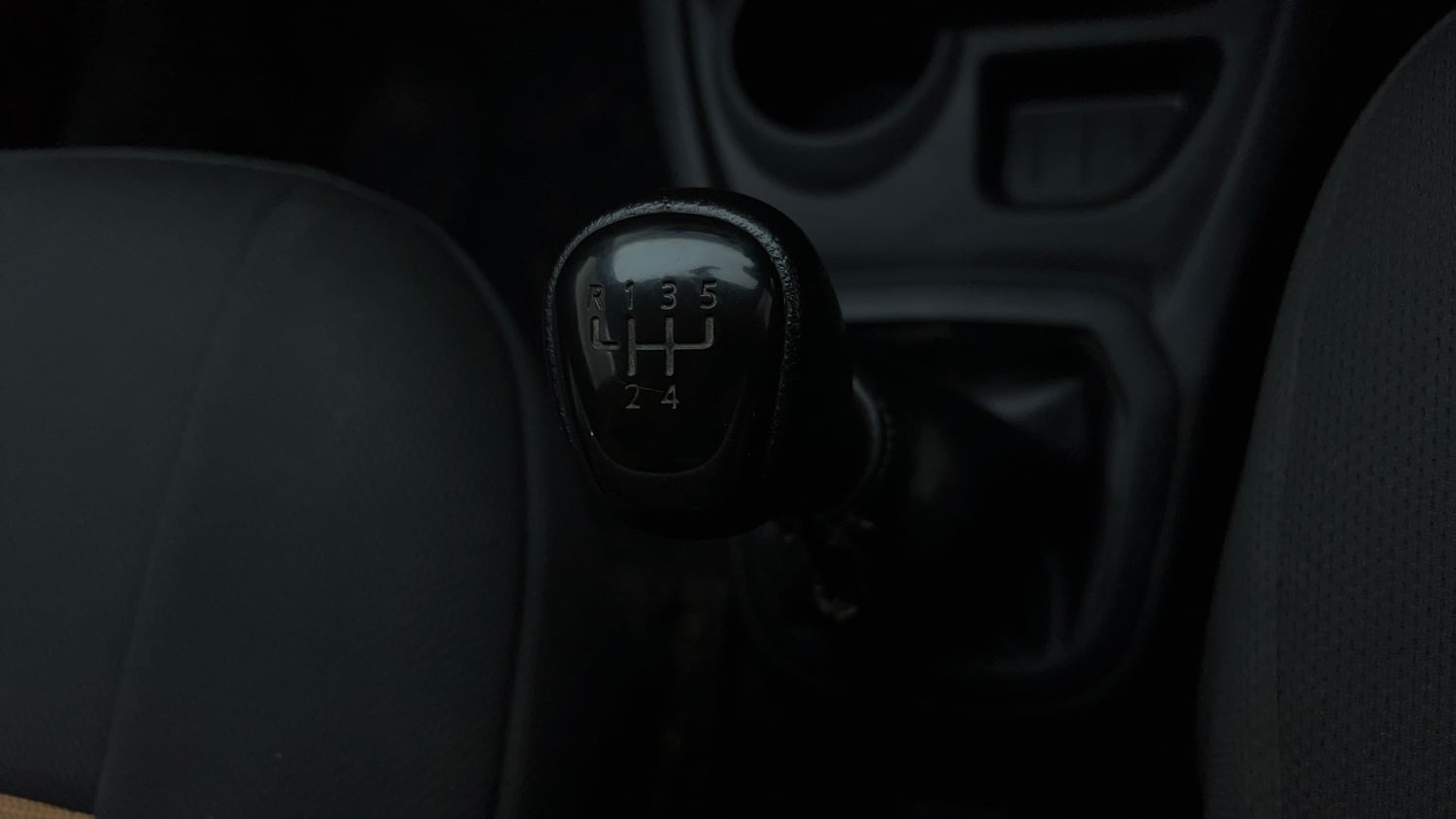 Used 2018 Datsun Redi-GO A Petrol Manual interior GEAR  KNOB VIEW