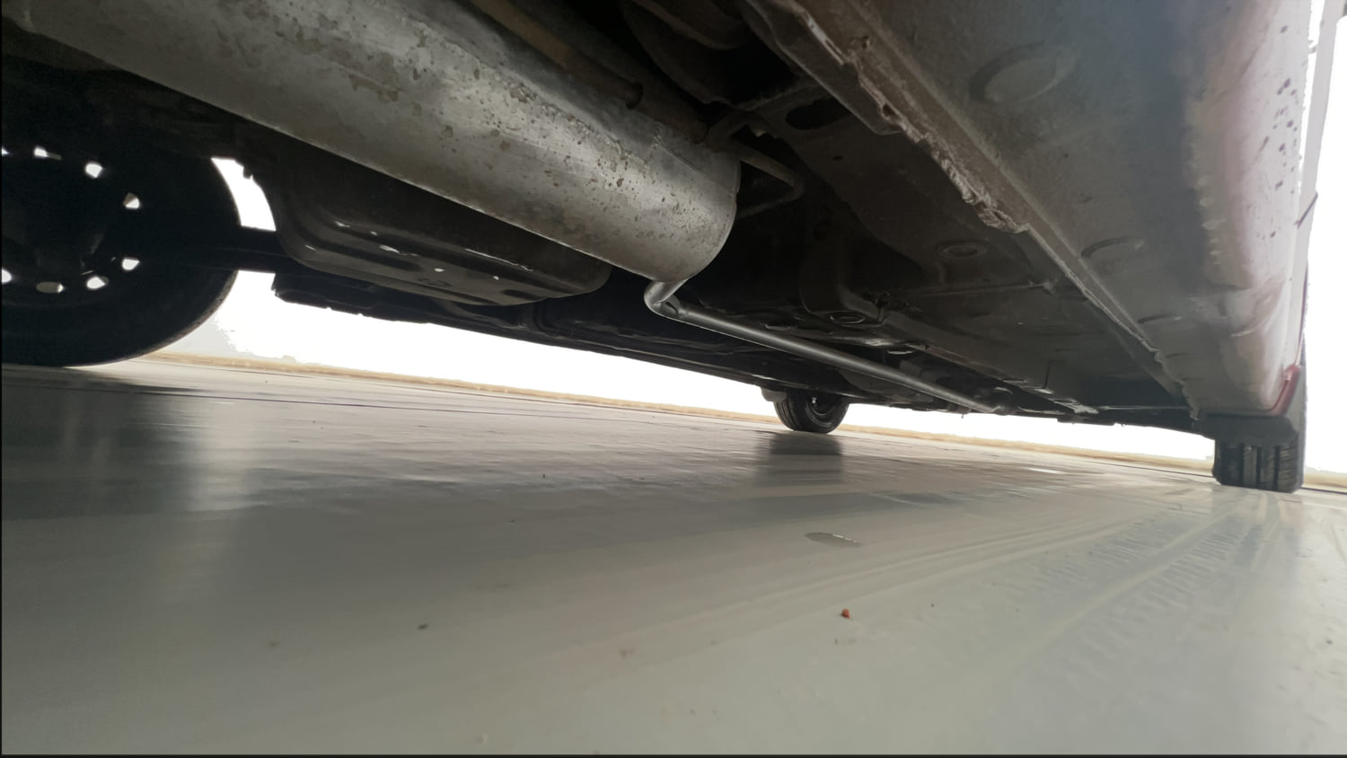 Used 2013 Hyundai Eon D-Lite + Petrol Manual extra REAR RIGHT UNDERBODY VIEW