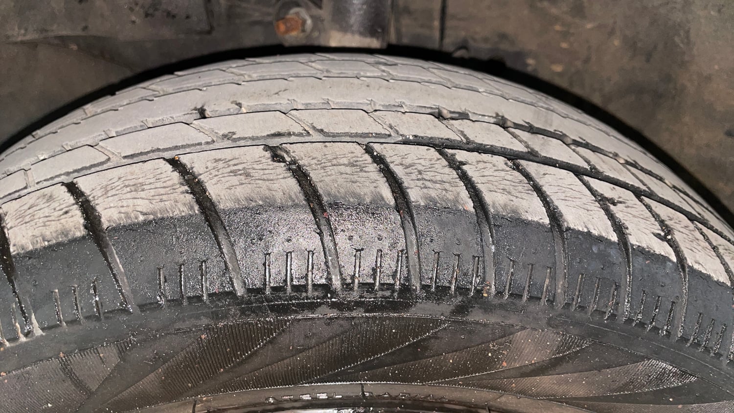 Used 2018 Honda Amaze 1.2 S CVT Petrol Petrol Automatic tyres LEFT FRONT TYRE TREAD VIEW