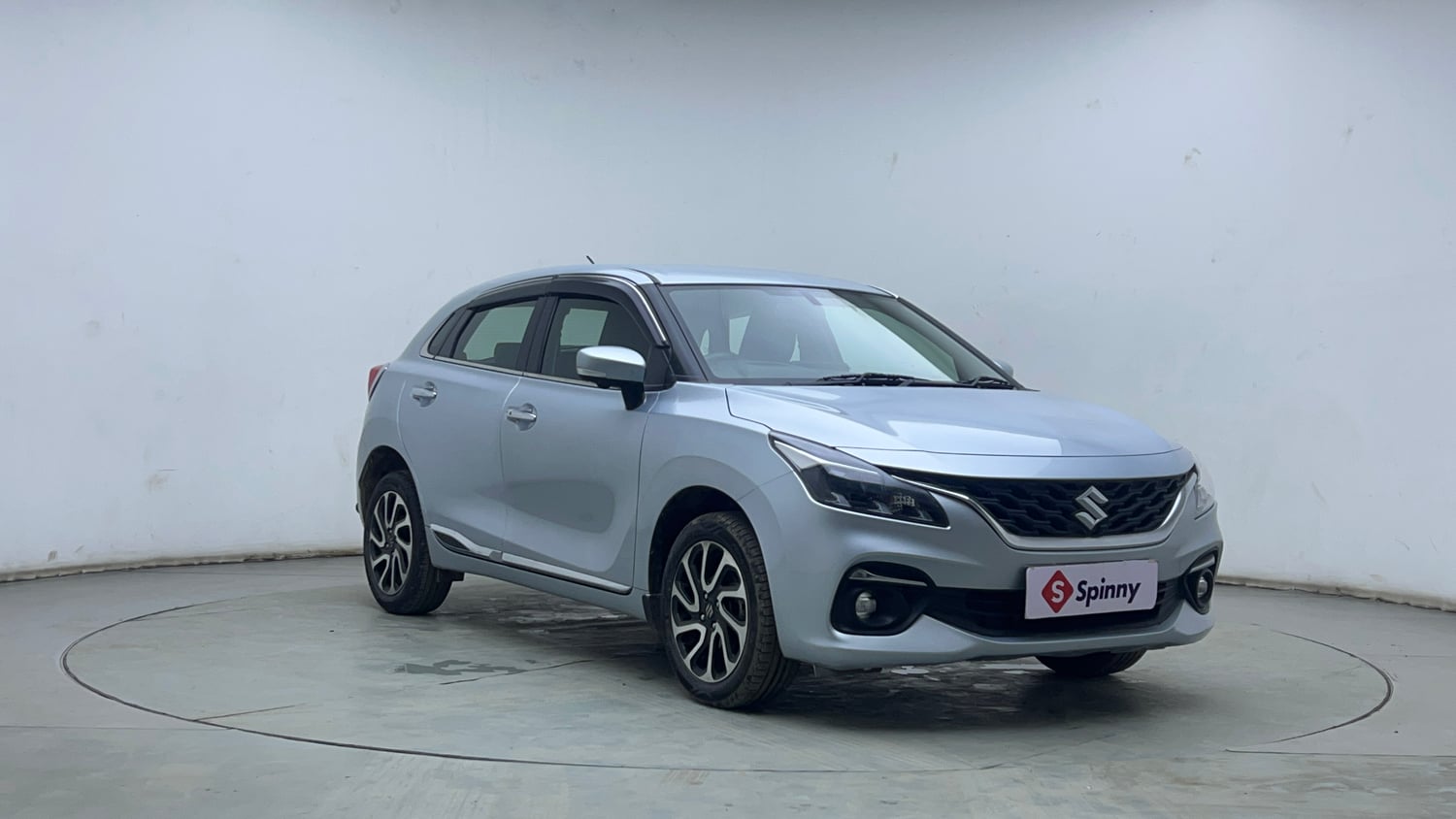 Used 2024 Maruti Suzuki Baleno Alpha MT Petrol Manual exterior RIGHT FRONT CORNER VIEW