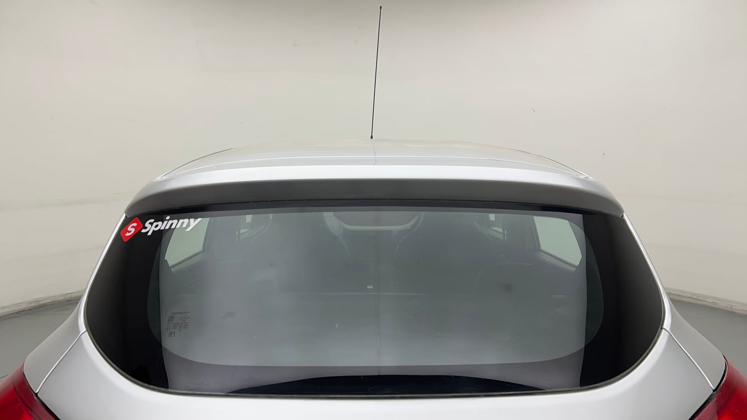 Used 2018 Renault Kwid 1.0 RXL Petrol Manual exterior BACK WINDSHIELD VIEW