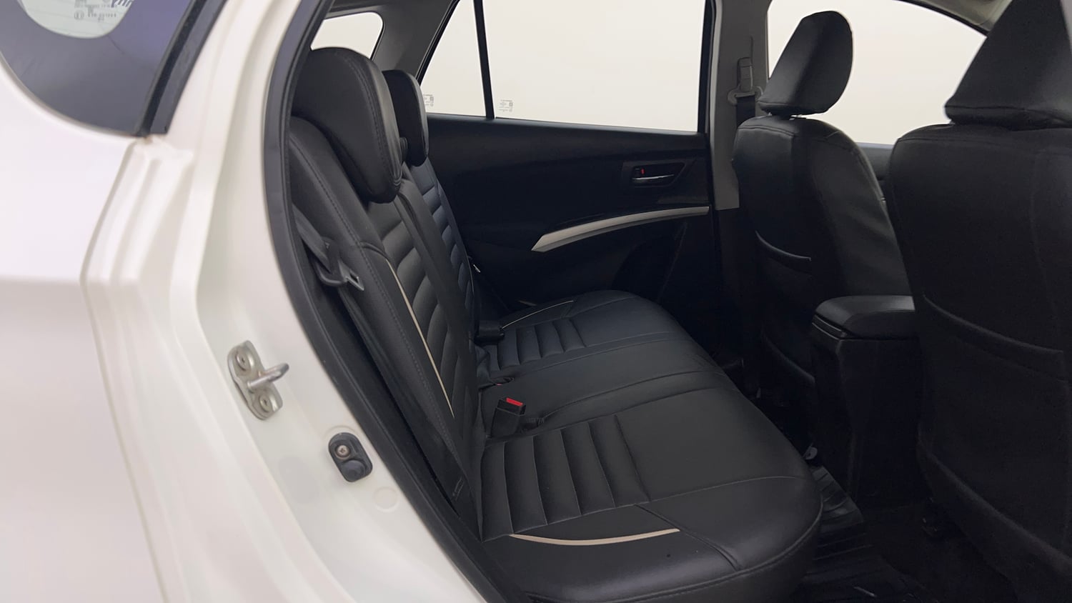Used 2016 Maruti Suzuki S-Cross Zeta 1.3 Diesel Manual interior RIGHT SIDE REAR DOOR CABIN VIEW