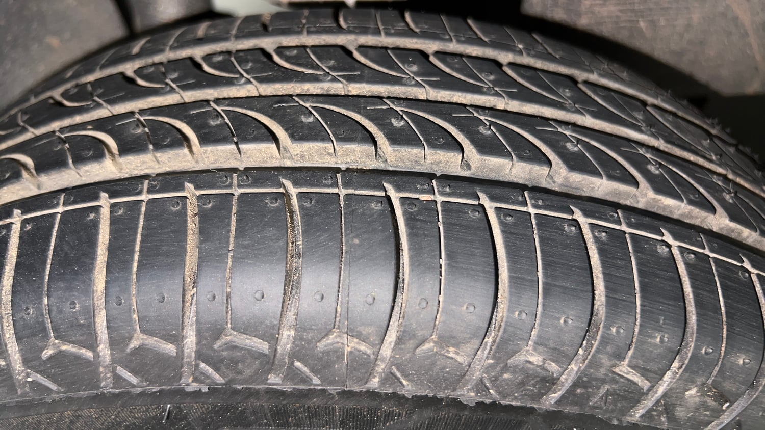 Used 2016 Tata Nano Twist XTA Petrol Automatic tyres RIGHT REAR TYRE TREAD VIEW