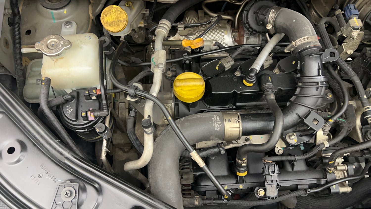 Used 2023 Nissan Magnite XV Premium Turbo Petrol Manual engine ENGINE RIGHT SIDE VIEW