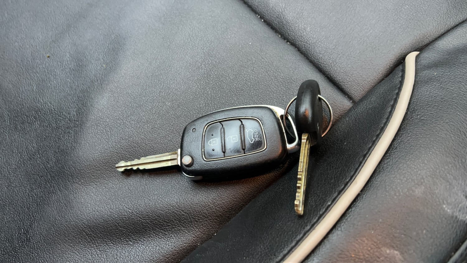 Used 2019 Hyundai Elite i20 Magna Plus 1.2 Petrol Manual extra CAR KEY VIEW