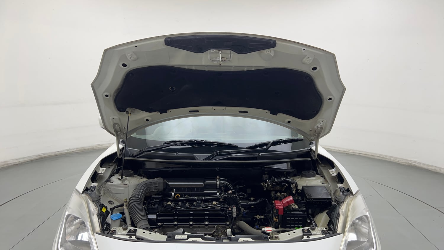 Used 2019 Maruti Suzuki Swift VXi Petrol Manual engine ENGINE & BONNET OPEN FRONT VIEW