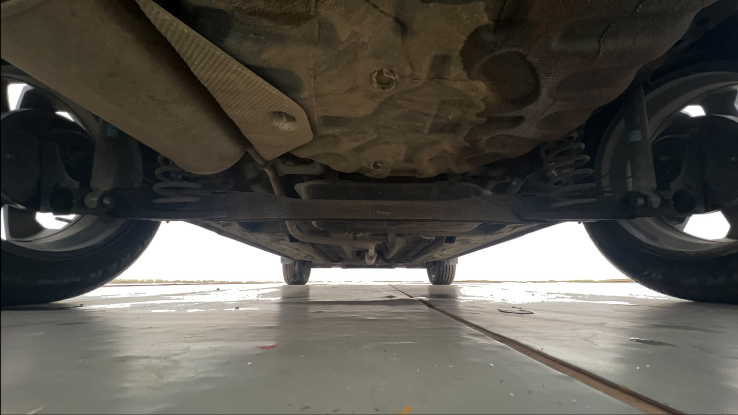Used 2023 Renault Kiger RXZ AMT Dual Tone Petrol Automatic extra REAR UNDERBODY VIEW (TAKEN FROM REAR)