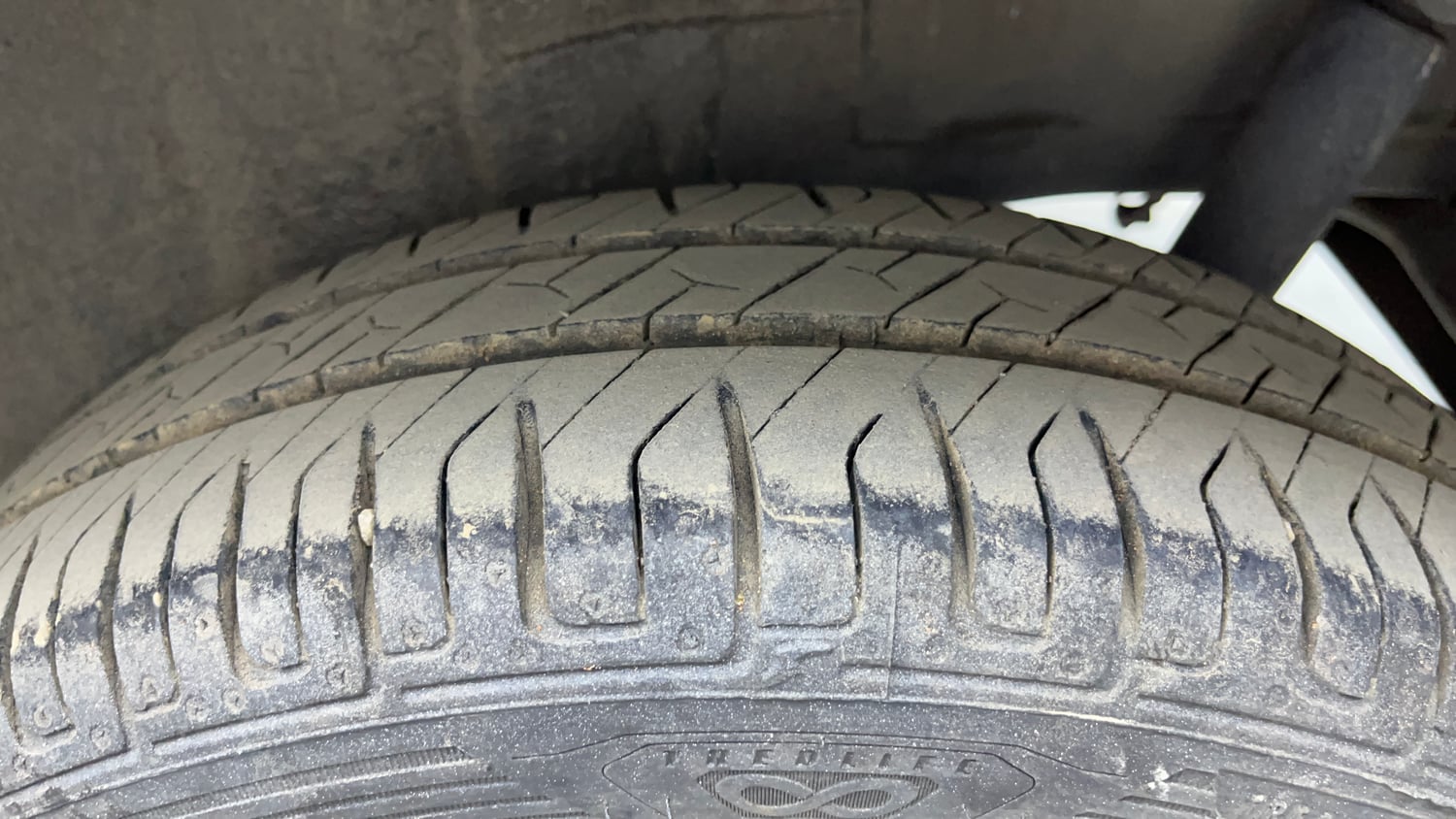 Used 2014 Maruti Suzuki Wagon R VXI Petrol Manual tyres LEFT REAR TYRE TREAD VIEW