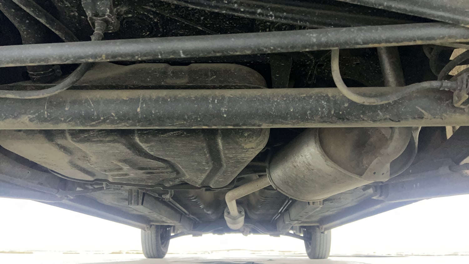 Used 2014 Maruti Suzuki Wagon R LXI Petrol Manual extra REAR UNDERBODY VIEW (TAKEN FROM REAR)