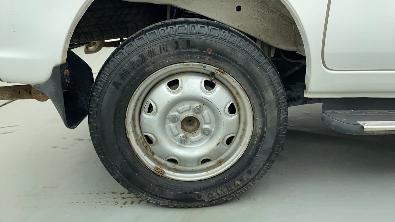 Used 2021 Maruti Suzuki Eeco 5 STR WITH A/C+HTR Petrol Manual tyres RIGHT REAR TYRE RIM VIEW