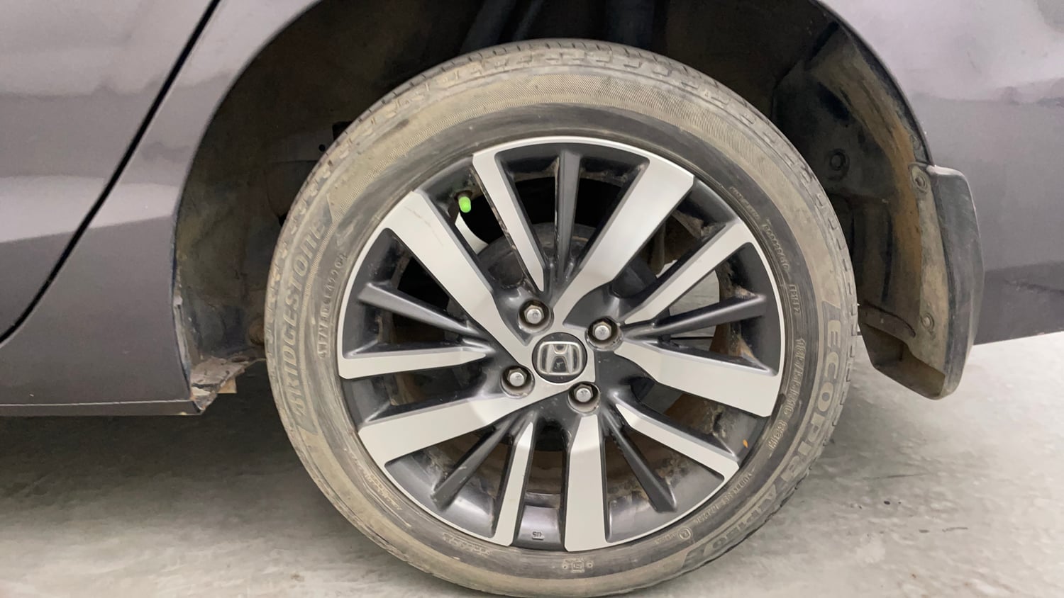 Used 2021 Honda City VX Petrol Petrol Manual tyres LEFT REAR TYRE RIM VIEW