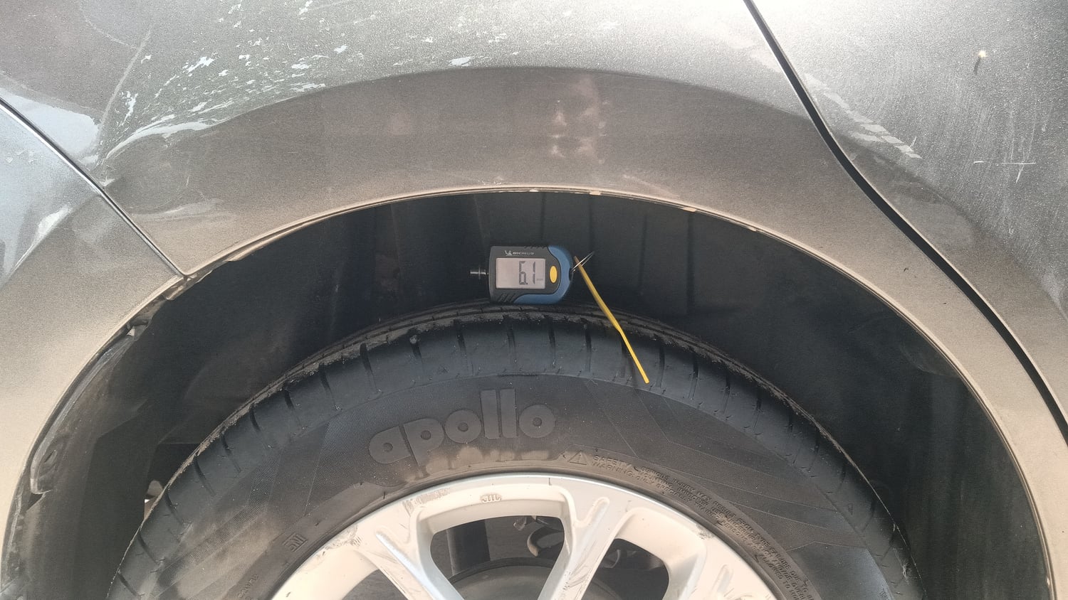 Used 2019 Maruti Suzuki Swift ZXi Petrol Manual tyres RIGHT REAR TYRE TREAD VIEW